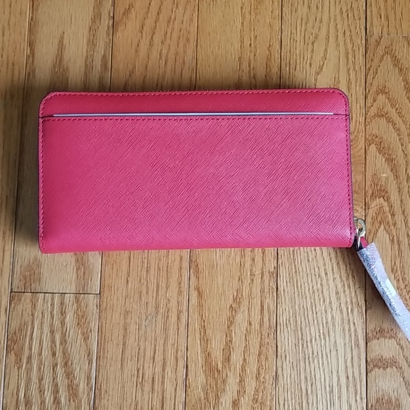 Laurel Way Neda Wallet - Picture 2 of 7